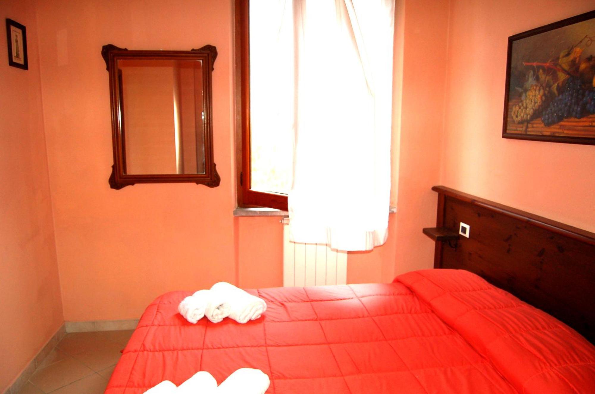 Borgo Nuovo San Martino Guest House Ambra Luaran gambar