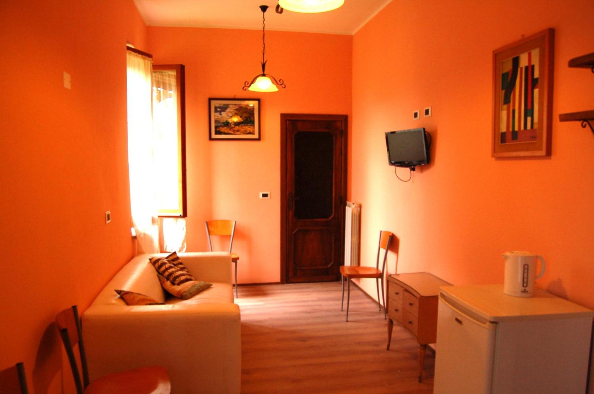 Borgo Nuovo San Martino Guest House Ambra Luaran gambar